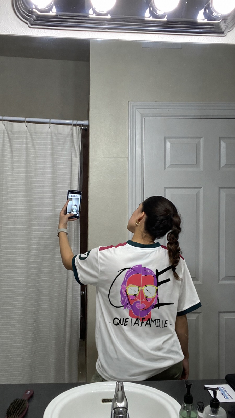 Foto de Elena Sánchez con su camiseta